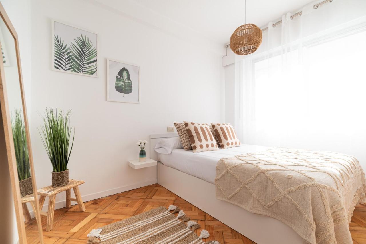 Moderno Apartamento Con Parking Lägenhet Vigo Exteriör bild