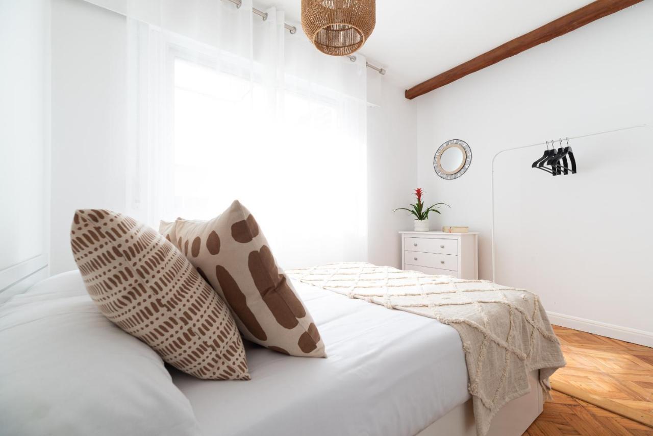 Moderno Apartamento Con Parking Lägenhet Vigo Exteriör bild